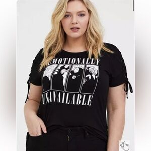 Torrid 00x 10 Disney Villains Emotionally Unavailable Lace-Up Sleeve Black Top